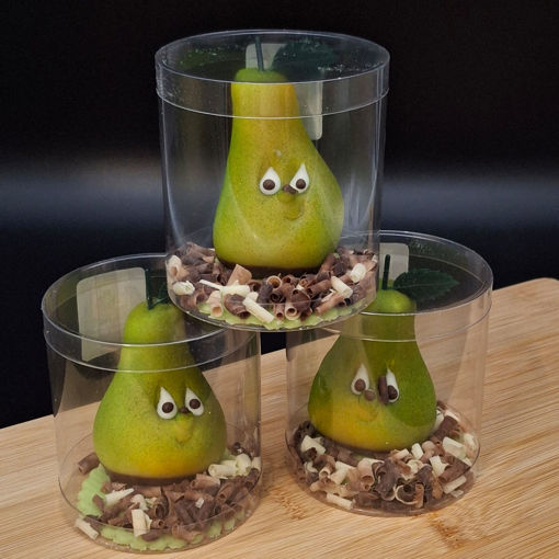 Afbeelding van Marsepein peertje met gezicht